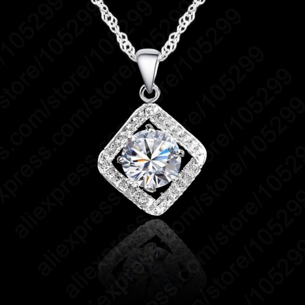 NWT 925 STERLING SILVER PENDANT NECKLACE